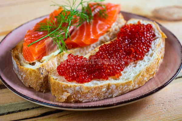 Икра нерки без консервантов Русак, соленая замороженная 200г Россия