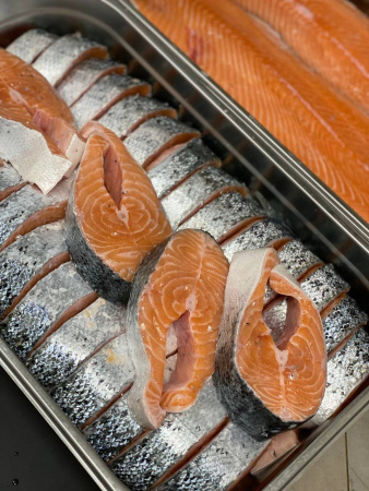 Стейк мурманской семги охлажденный Стейк мурманской семги охлажденный