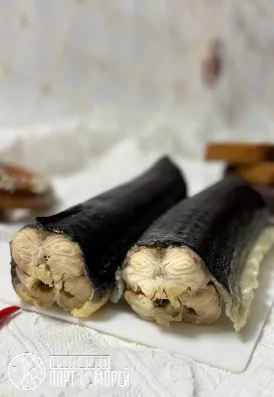 Угорь на коже горячего копчения